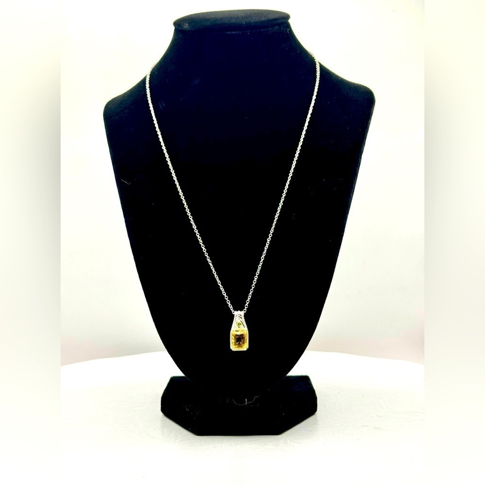 Signed STS Karis Citrine Necklace 19” Magnetic‎ Closure